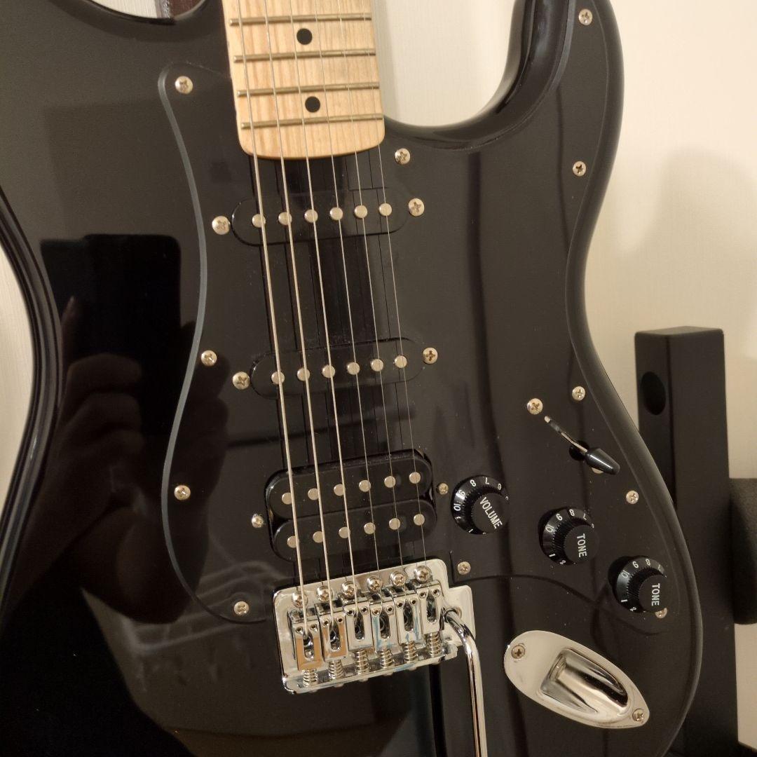 Squier Stratocaster ブラック