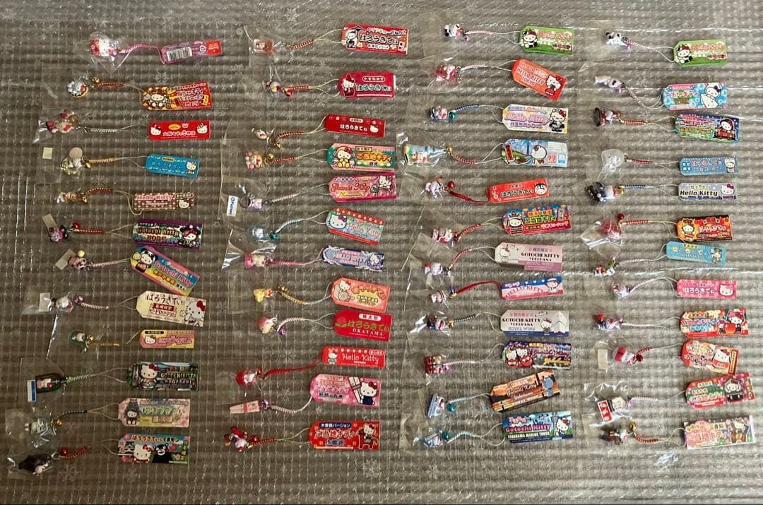 最終価格❤︎ハローキティご当地限定根付けストラップ Hello Kittyグッズ等