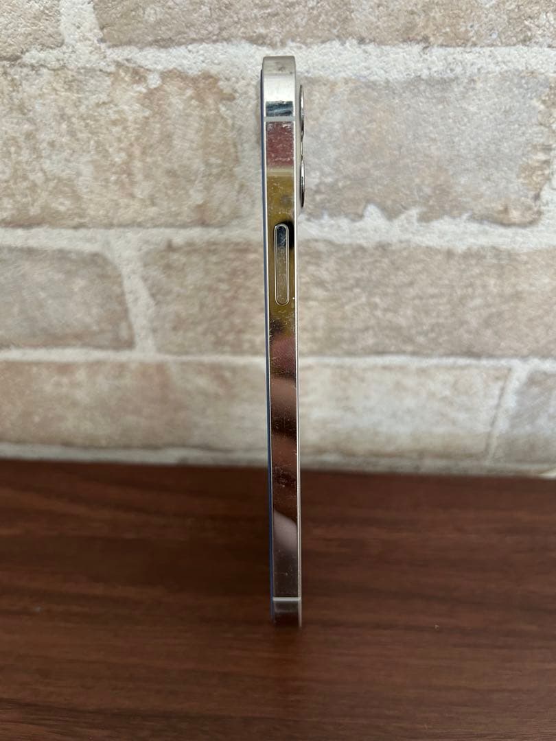 iPhone 12 pro シルバー 256 GB