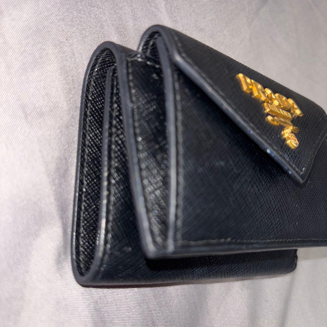 PRADA ブラックレザー 三つ折り財布