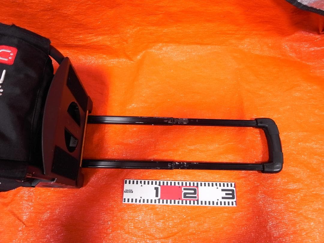 送料込み　ZUCA ズーカ SPORT スポーツ 座れるキャリーバッグ