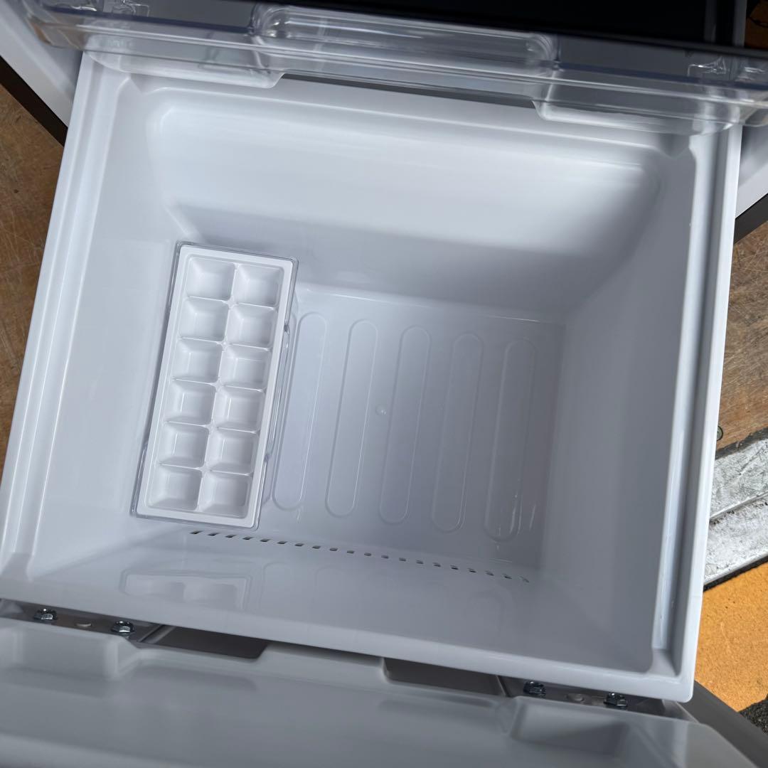 C7408★2023年製★ほぼ新品★シャープ冷蔵庫　右、左開き　黒ブラックガラス