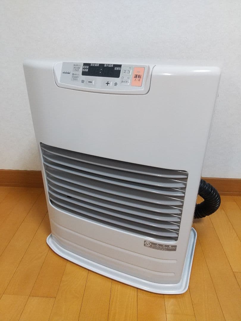 【美品】トヨトミ 温風式 FFストーブ ファンヒーター FF-V45