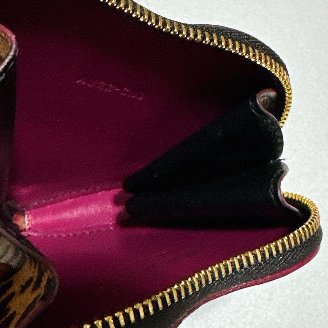 フェラガモ ハート型 レオパード柄 ケース ガンチーニ