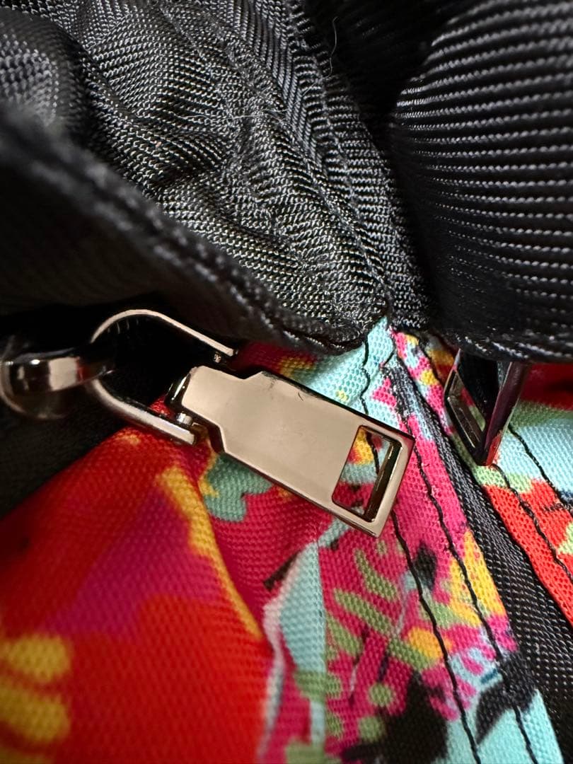 米津玄師 HYPE リュック　二面性バッジ付き