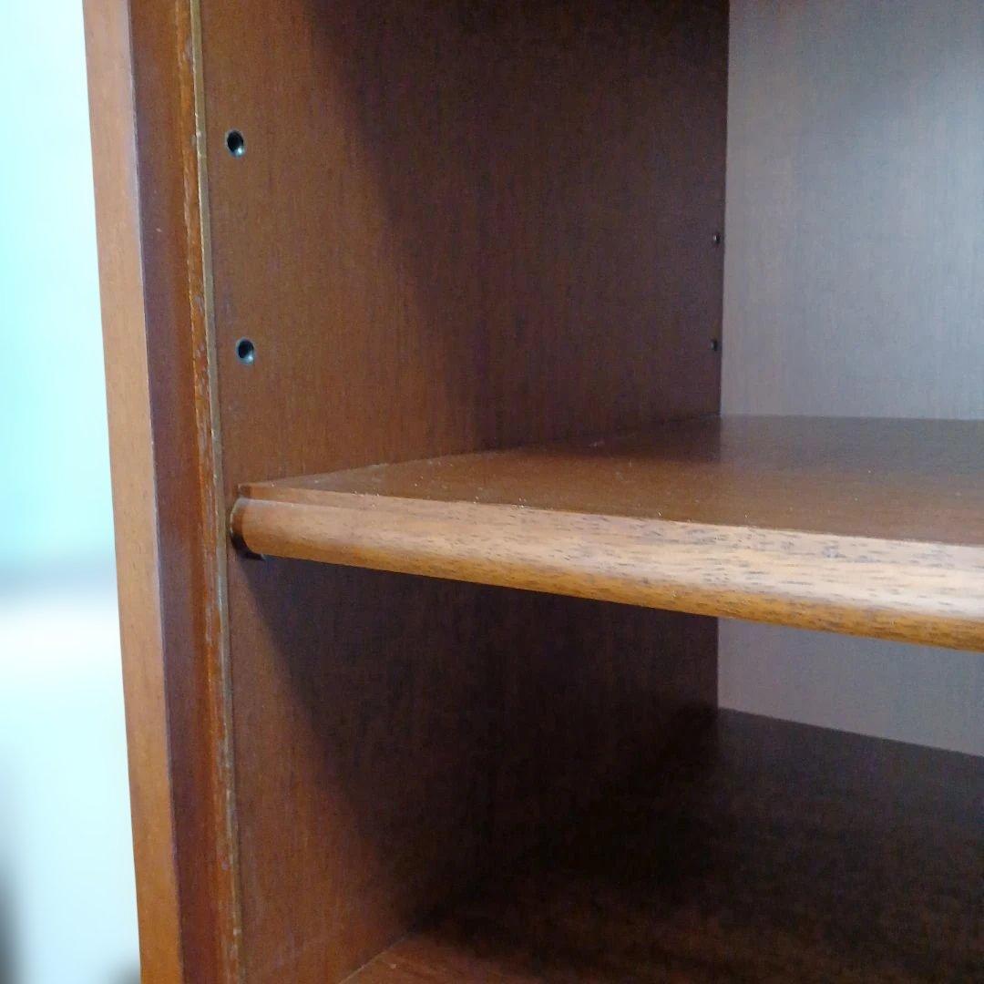 紋次郎です　　【マルニ】コーナーキャビネット　右