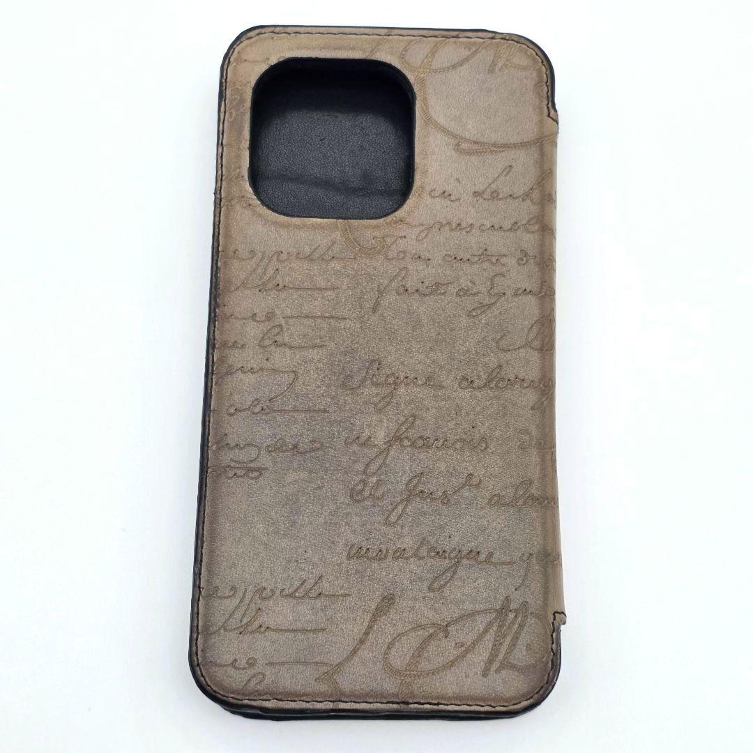 Berluti iphone16pro 手帳型ケース カリグラフィ レザー