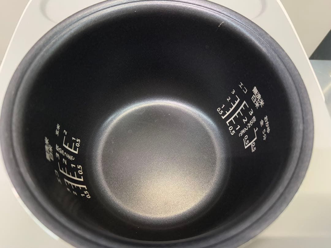 2019年式 3合 YAMAZEN 炊飯器 YJC-300 (W)