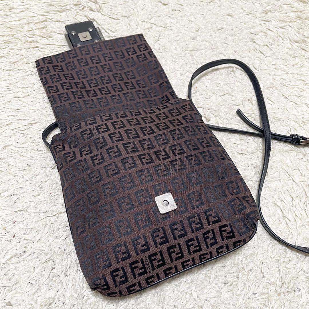【良品】フェンディ　ショルダーバッグ　ポシェット　レザー　キャンバス　ズッキーノ