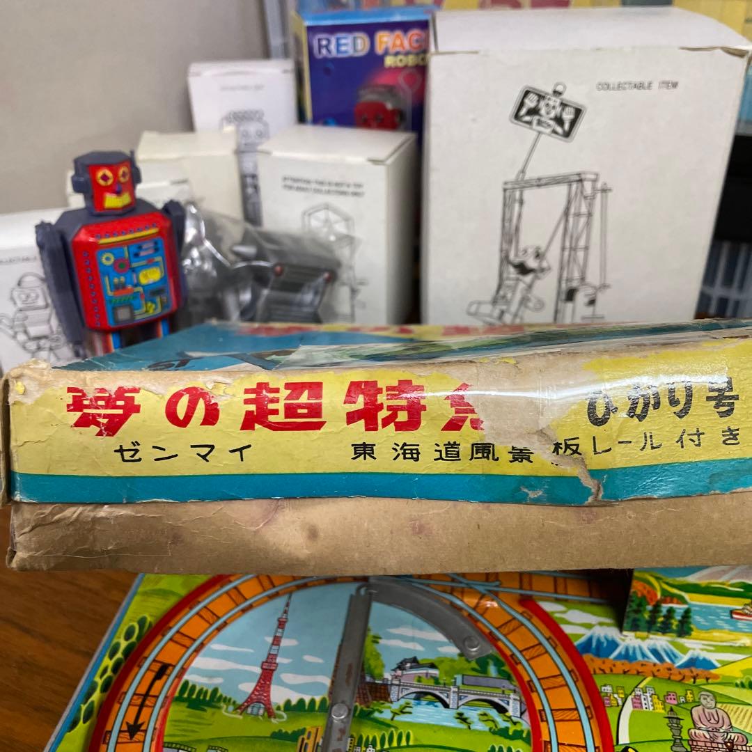 大きいです。昭和レトロ　トープレ　ゼンマイ新幹線　箱付き（箱傷みあります）