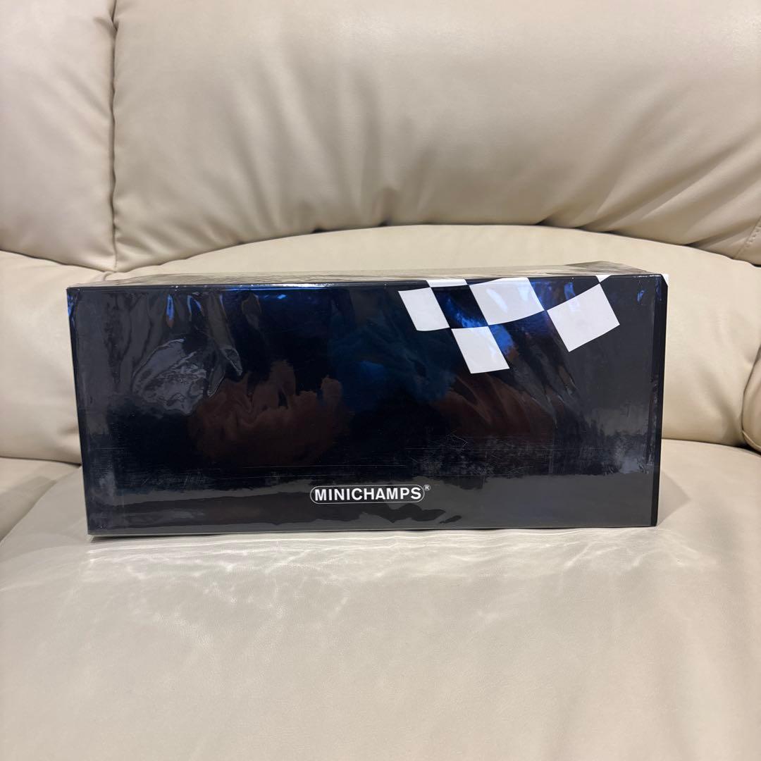 1/18 ミニチャンプス アルファロメオF1 C42 ボッタス