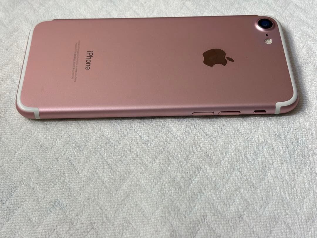 Apple iPhone 7 32GB ローズゴールド 美品 バッテリー100%