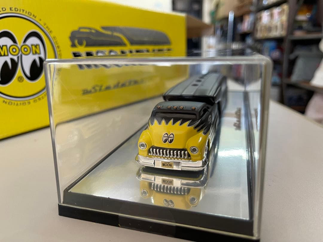 【値下げ】ムーンアイズ　ミニカー　トレーラー