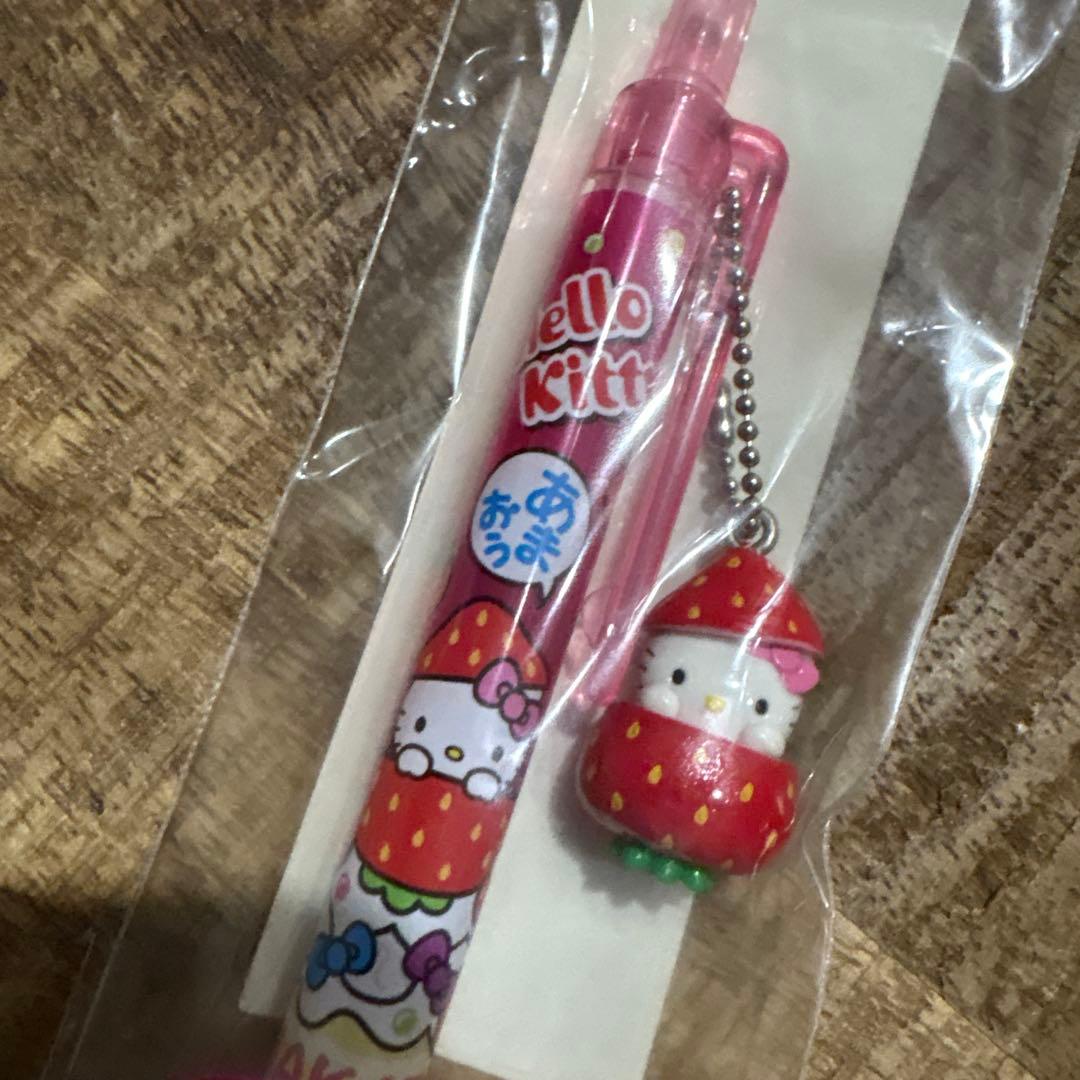 ご当地ハローキティ　福岡限定　レアあまおういちご　ボールペン　キティちゃん