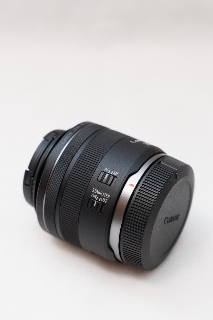 Canon 35mm f/1.8 MACRO IS STM レンズ