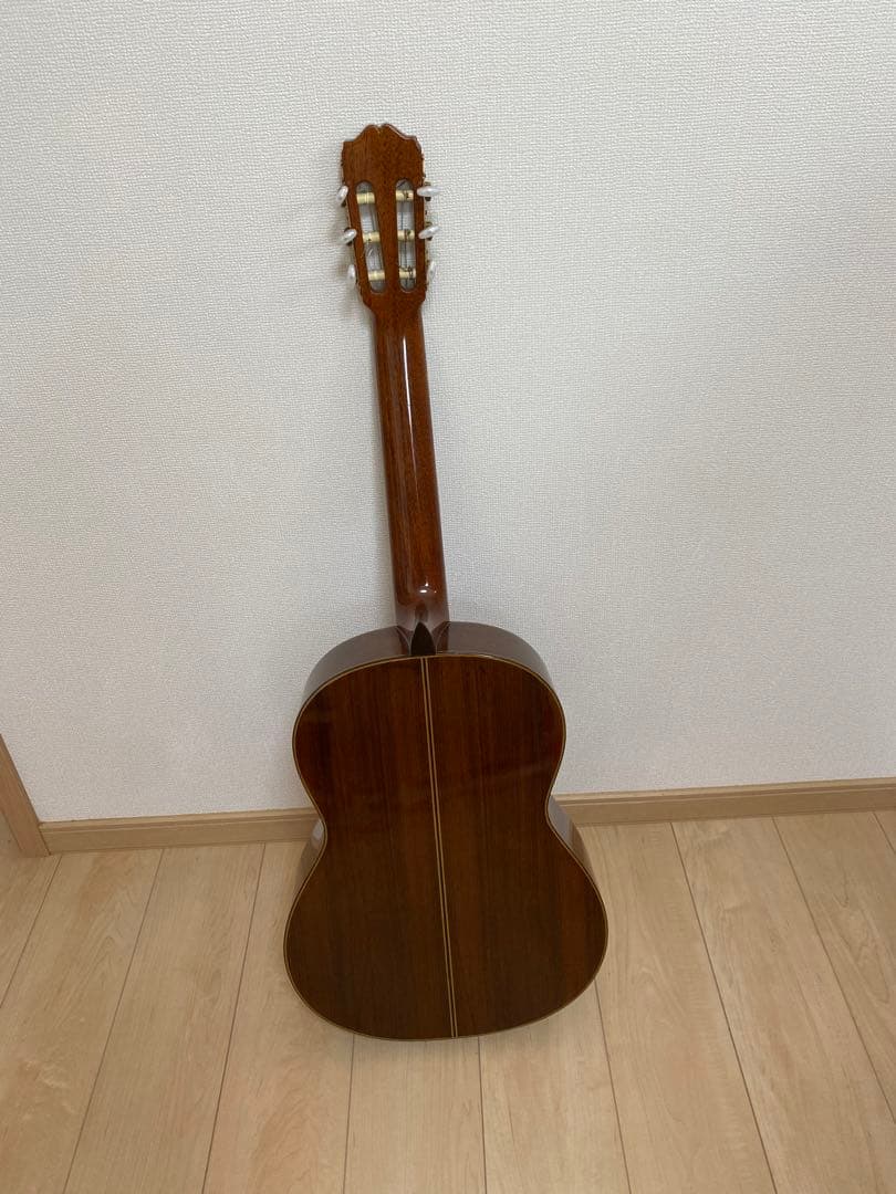 Takamineタカミネ　クラシックギター NO. 6 ハードケース付き