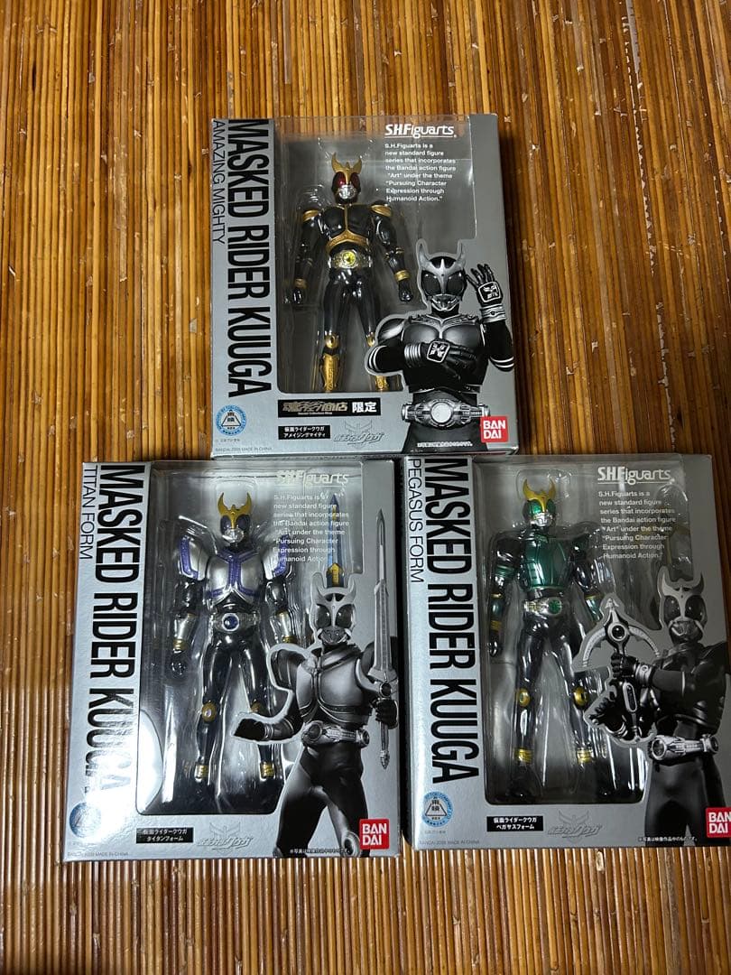 S.H.Figuarts 仮面ライダークウガアメージングマイティ3体セット