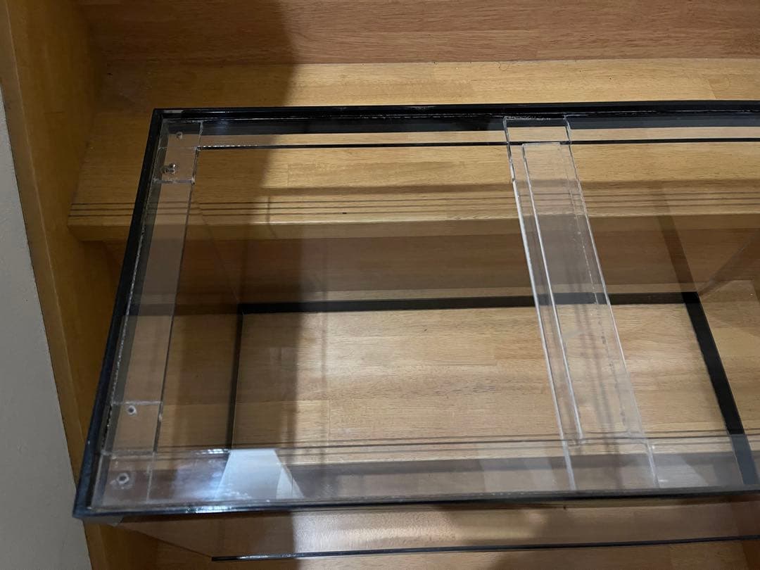アクリル水槽 600✕300✕360 黒帯 板厚3mm 中古