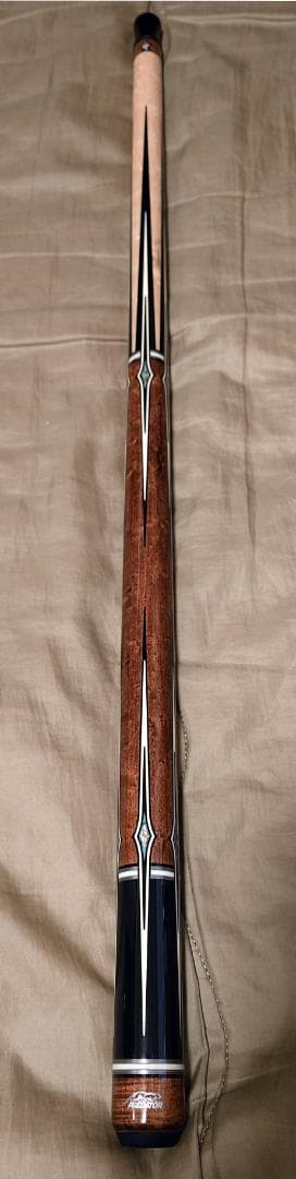 プレデター (Predator) & ペシャウアー コラボレーション限定キュー