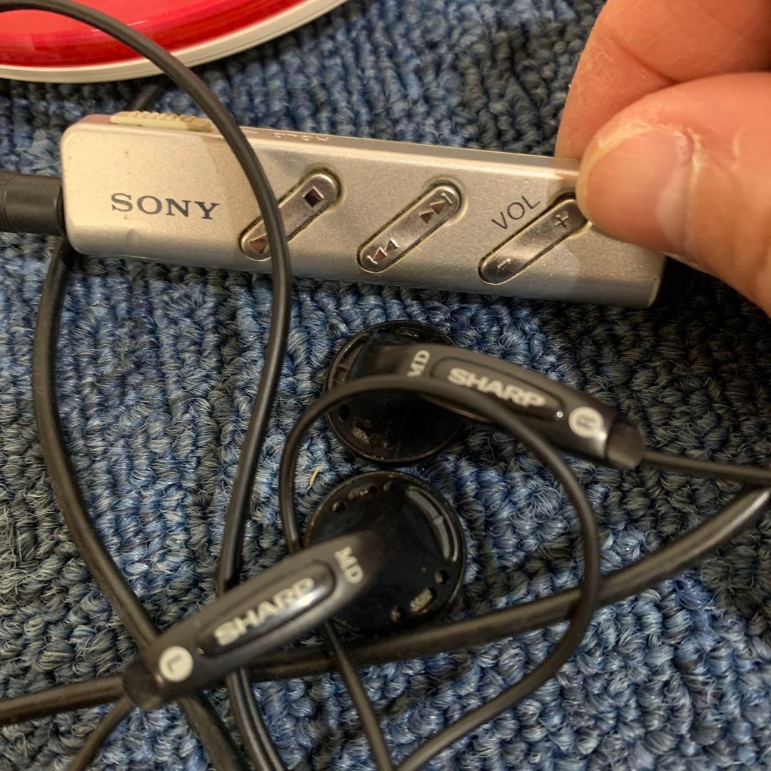 希少　SONYソニーCDウォークマン D-NE820 ピンク