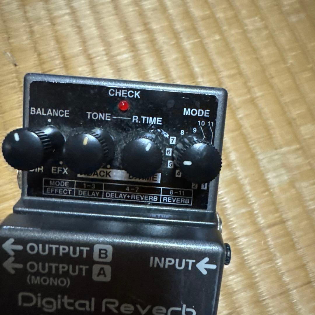 ギター BOSS Digital Reverb / Delay