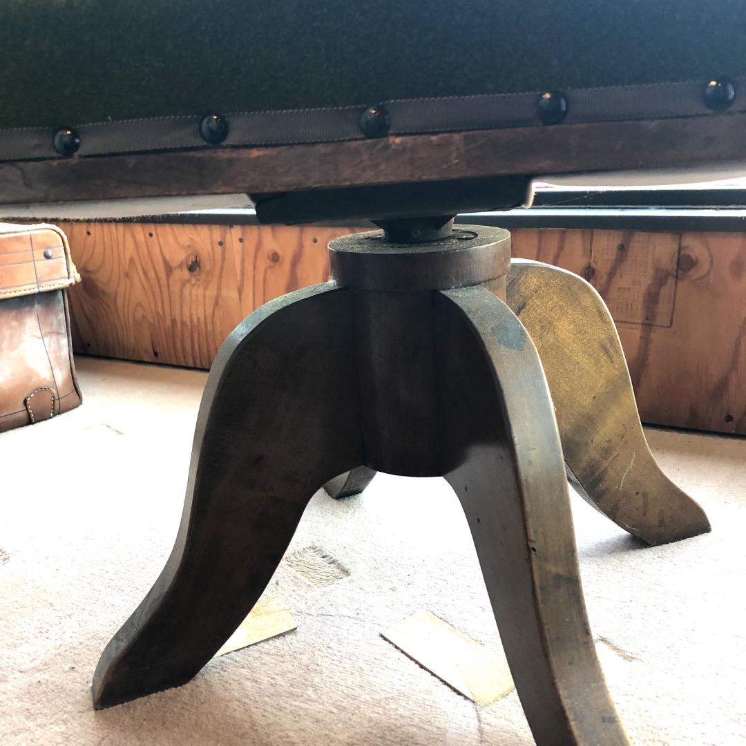 【アンティーク】肘掛け付き　回転椅子　チェスト　昭和　コレクション　蚤の市　椅子