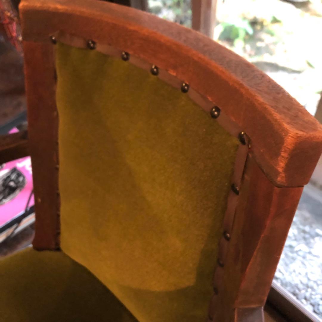 【アンティーク】肘掛け付き　回転椅子　チェスト　昭和　コレクション　蚤の市　椅子