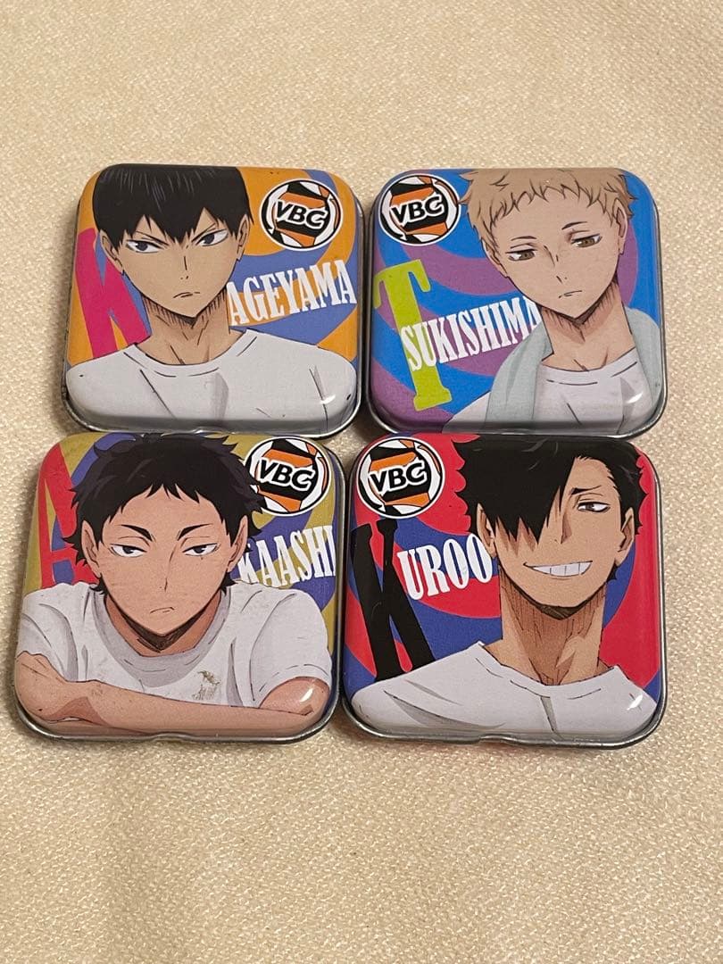 VBG ピルケース　缶バッジ 影山・月島・黒尾・烏野高校