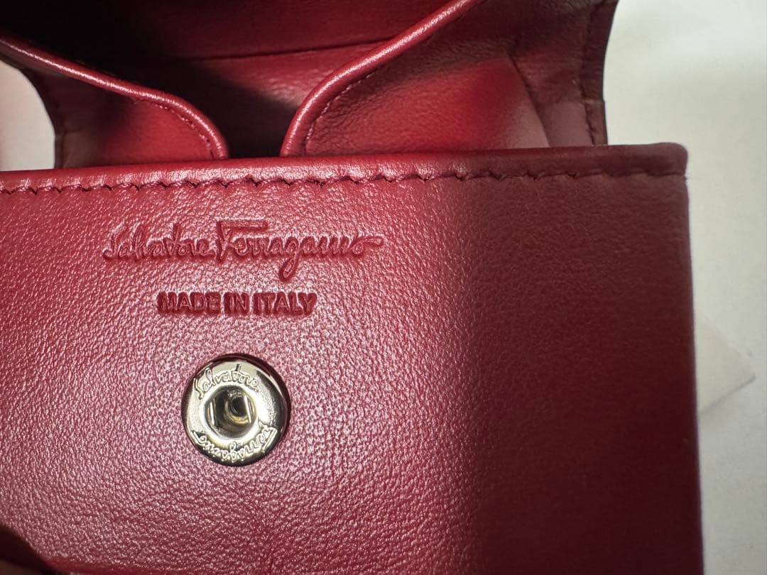 フェラガモ FERRAGAMO ケース 小銭入れ コンパクト財布