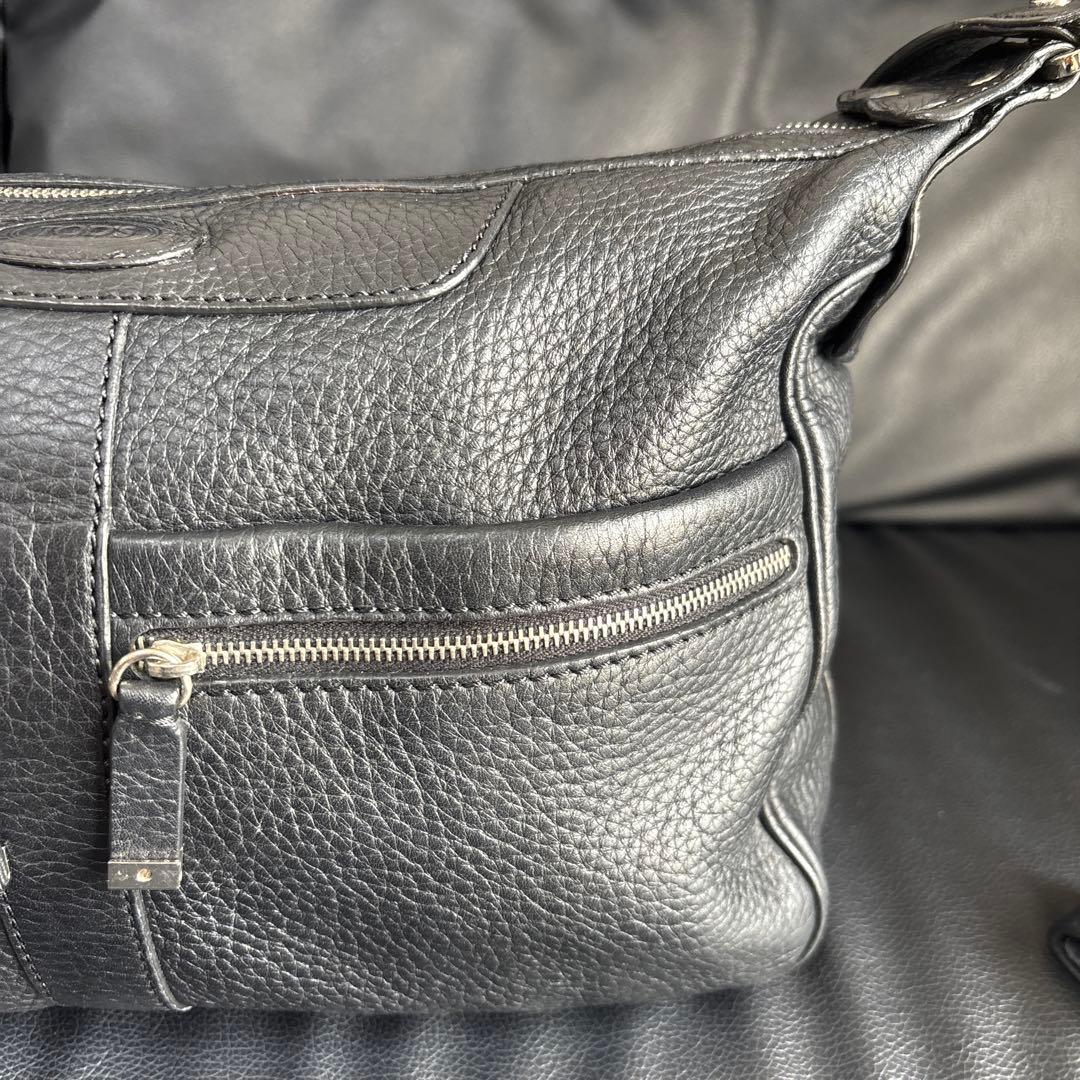 美品TOD'S レディースショルダーバッグ　ワンショルダーバッグ