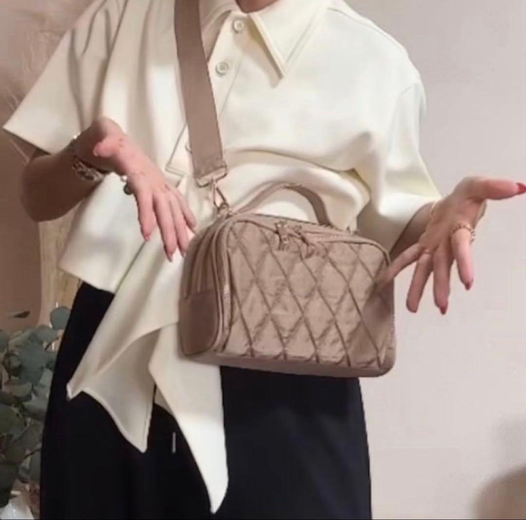 soleile ソレイル　カメラバッグ　ハンドルバッグ　ベージュ