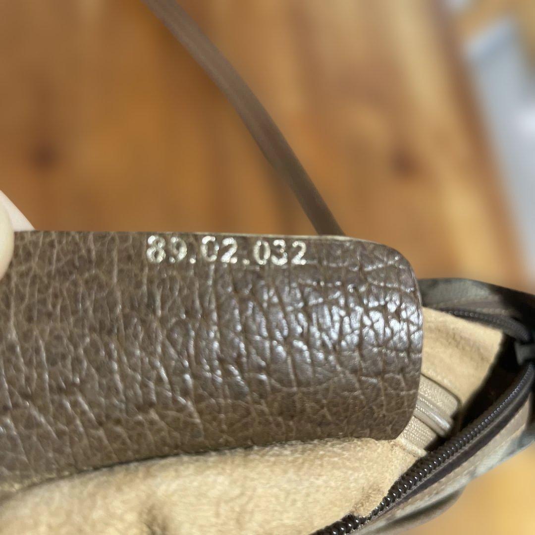 Gucci GGパターン ショルダーバッグ　(89.02.032)