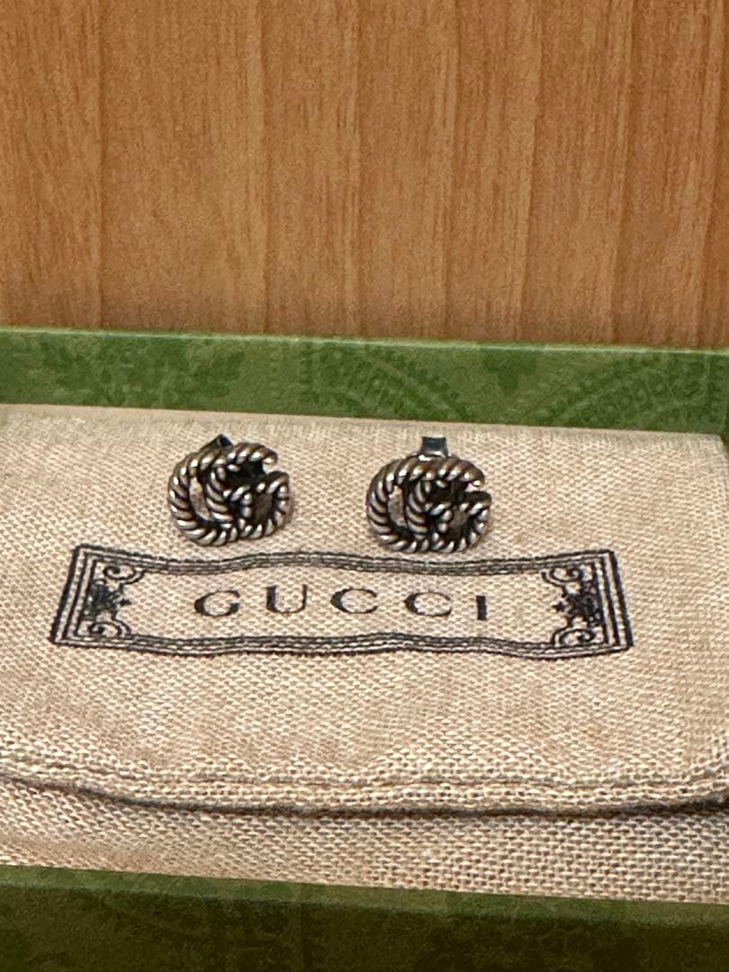 ダブルG スタッズ ピアス