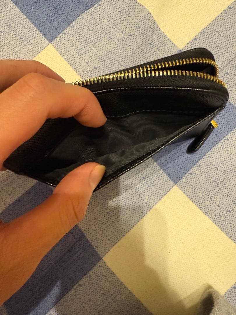 PRADA マルチケース