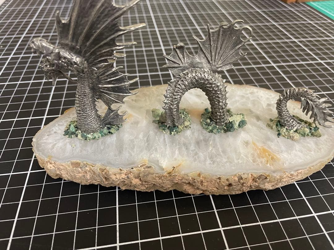 天然石　ドラゴン　置き物