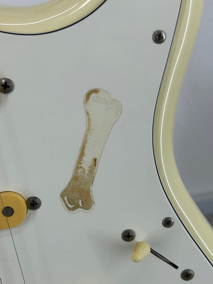 Squier【Stratocaster エレキギター クリーム】