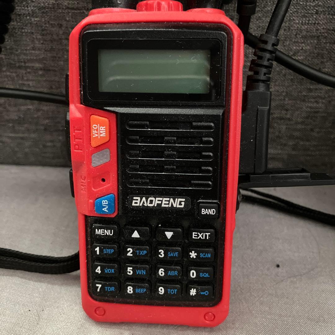 トランシーバー BAOFENG BF-UV10R & BF-UV5R