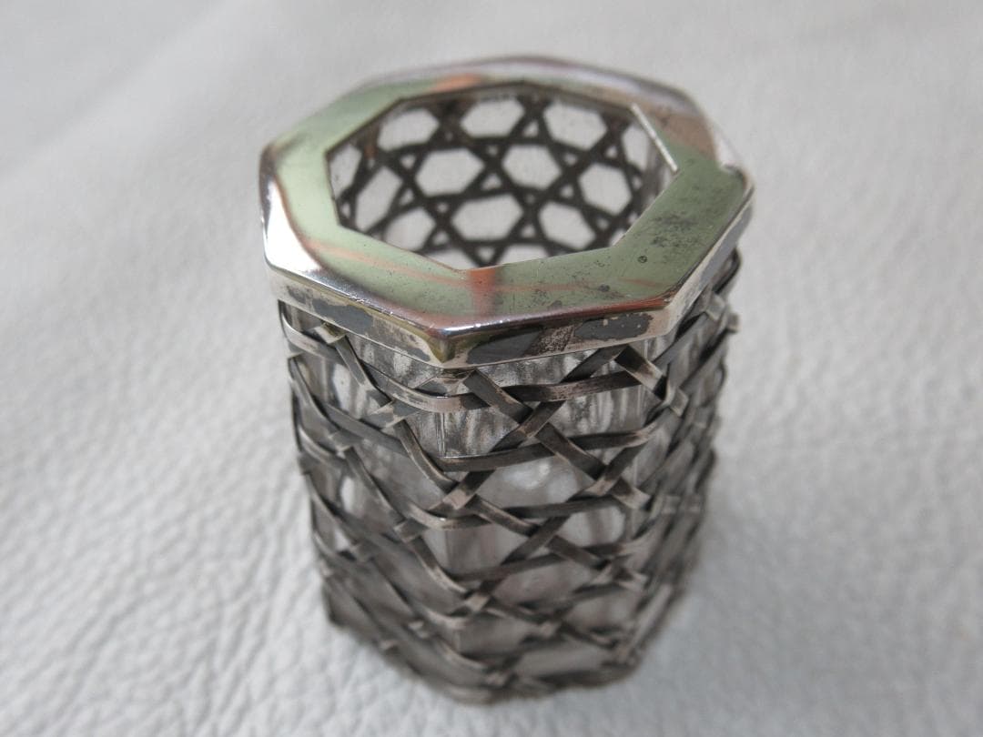 美品 1970年代◆八角形 銀製 硝子（ガラス）と銀編み 楊枝入れ 縦4.6cm