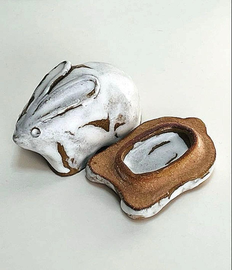 新品未使用　香合　勝尾青龍洞・龍兎　香合　鬼萩釉　茶道具 共箱付き