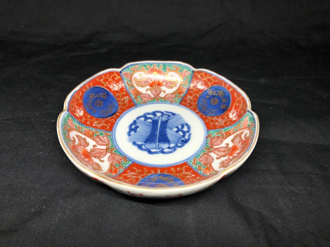 大聖寺伊万里　金襴手皿　五客