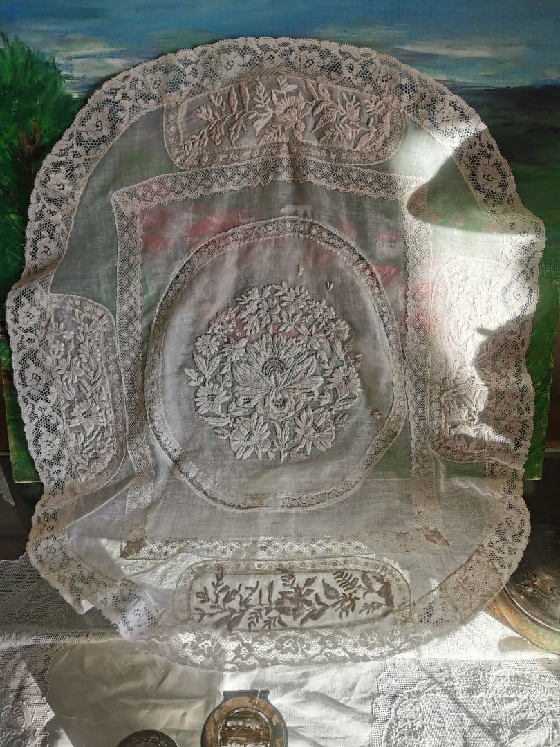 アンティーク フランス 美しい盛上刺繍 ノルマンディーレース 象牙色アイボリー