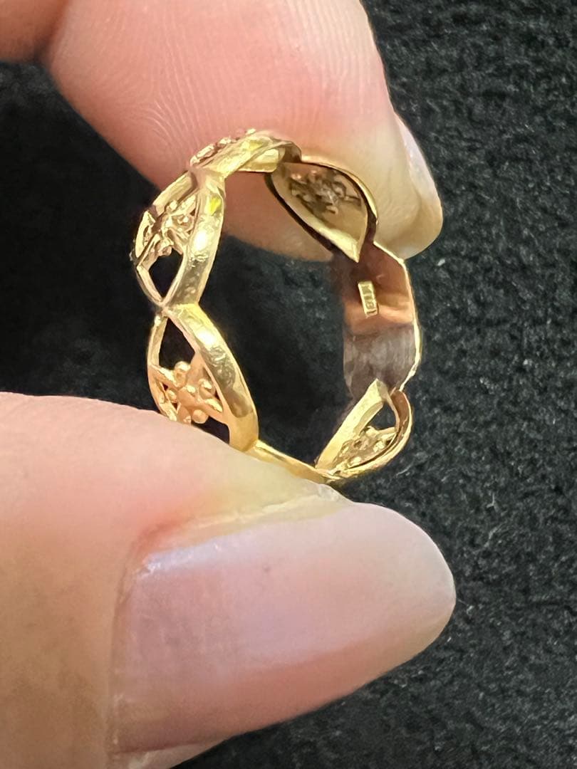 K18ゴールド 花模様 透かしリング2.1グラム