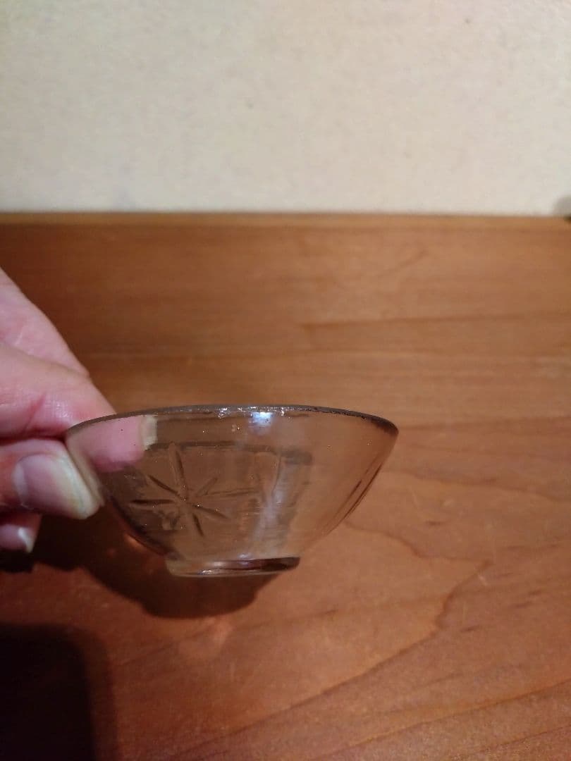 明治大正ガラス 星形菊花紋 盃