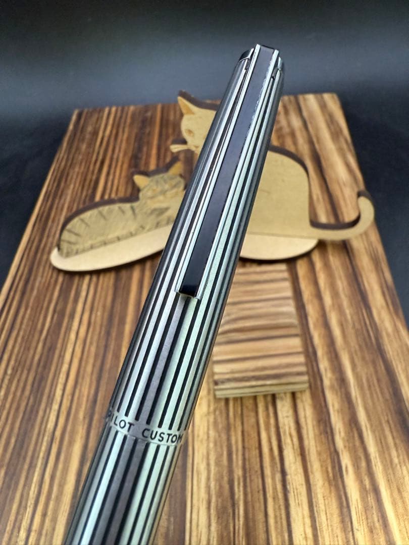 Pilot 万年筆 CUSTOM K-500SS 蝕刻ストライプ 18KWG