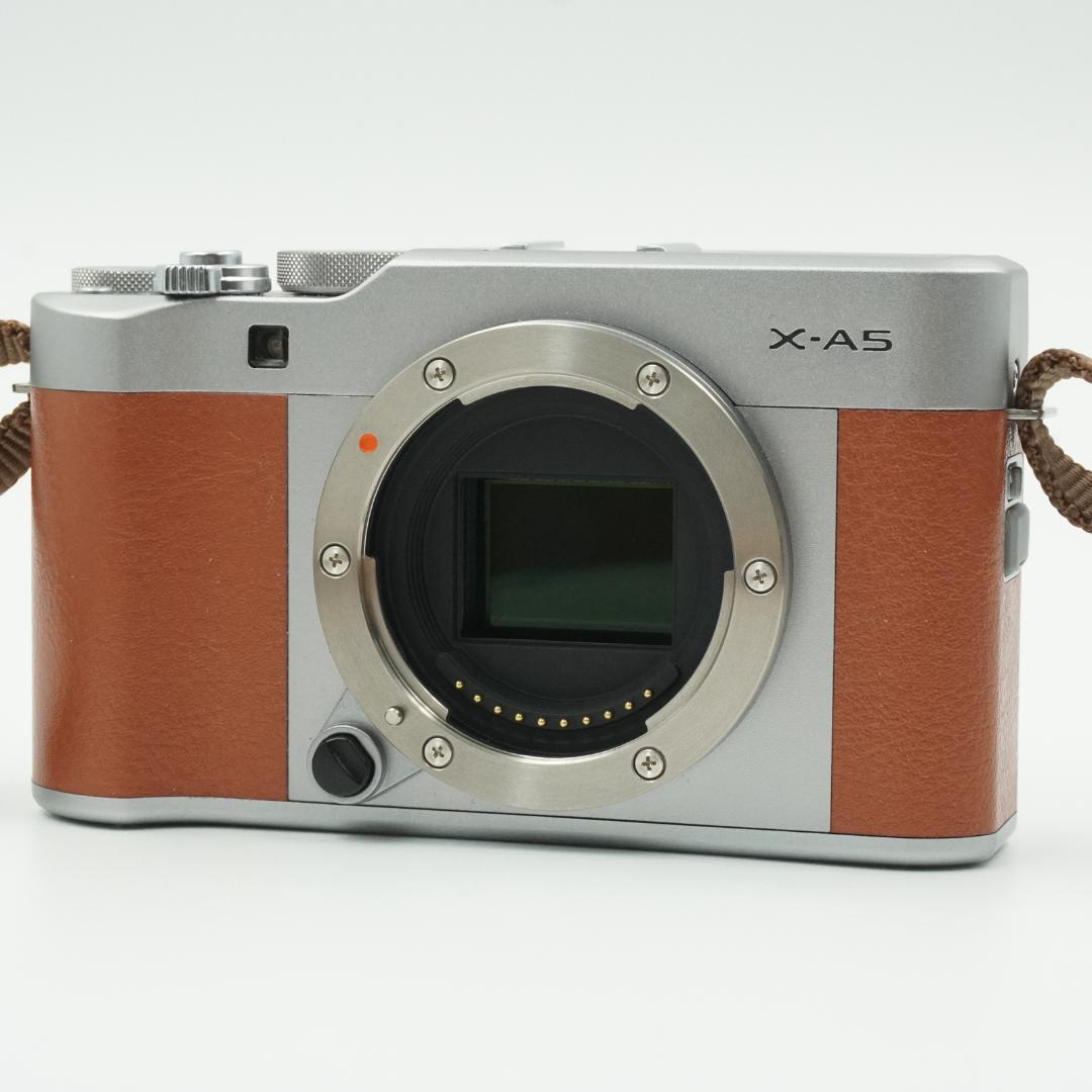 ■ほぼ新品■ FUJIFILM X-A5 レンズキット ブラウン #418