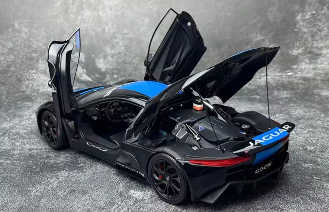 自動車 Jaguar Diecast 1/18 CX75 Sports car