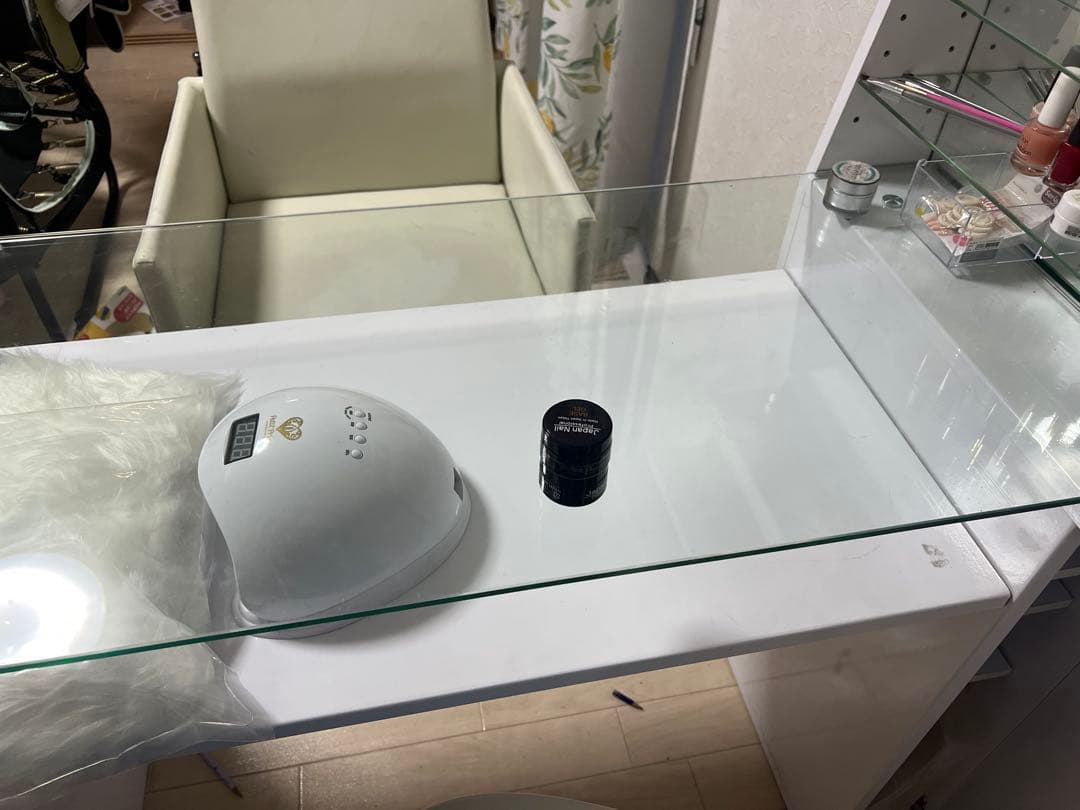 【直接引取限定】　LOWYA ネイルデスク　椅子　おまけ付