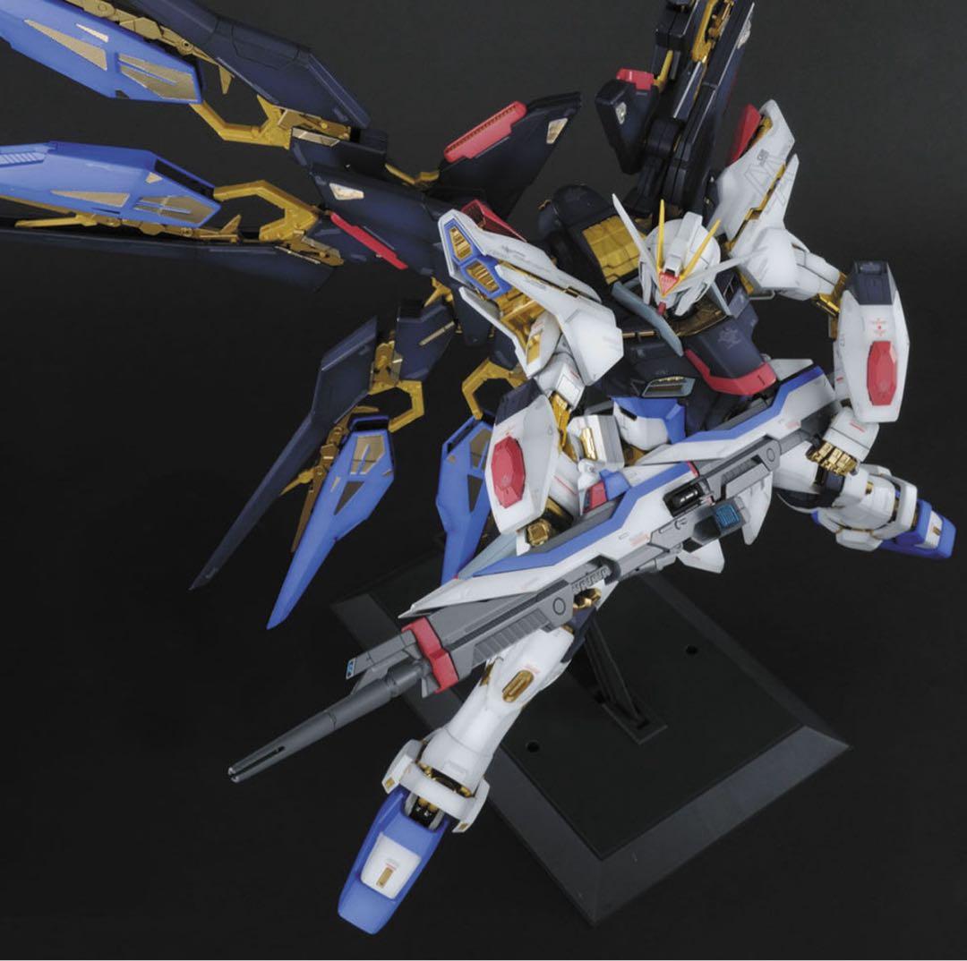 【新品未開ＰＧ 1/60 ストライクフリーダムガンダム