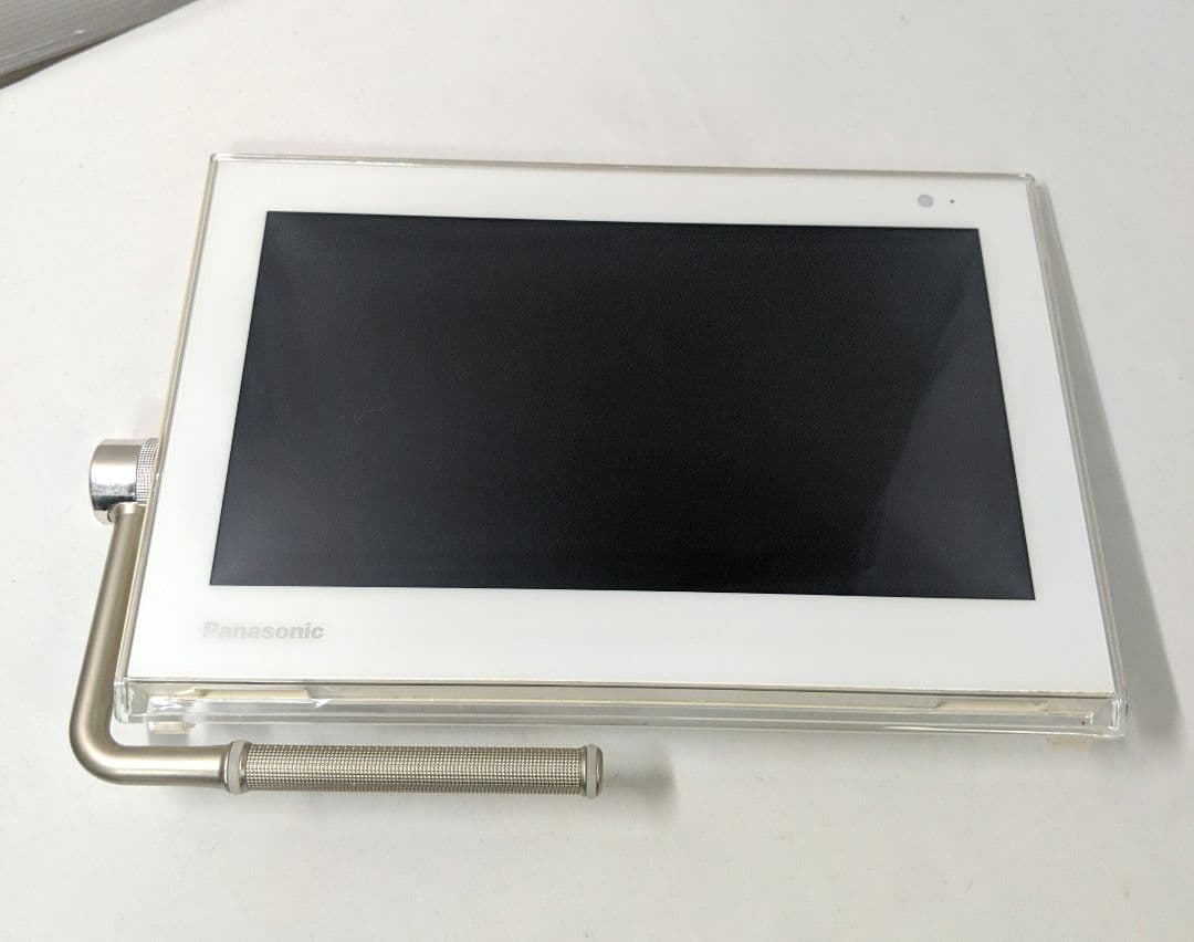 Panasonic UN-15E5D パナソニック ポーダブルデジタルテレビ