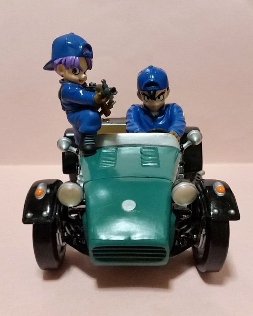 ドラゴンボールフィギュア／悟飯、トランクス、車